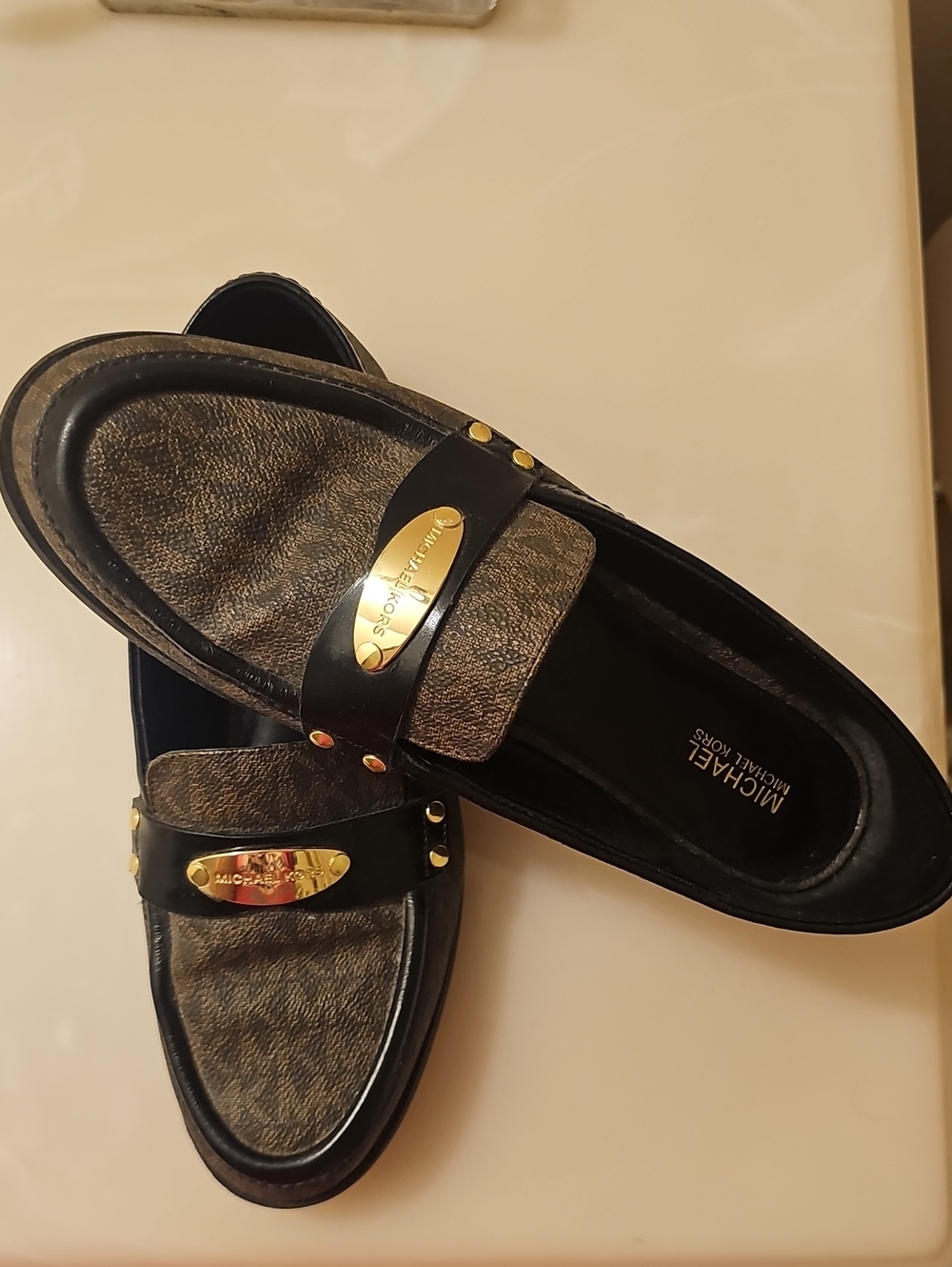 Michael Kors Womens Black and Brown Leather Loafers with Gold Accent